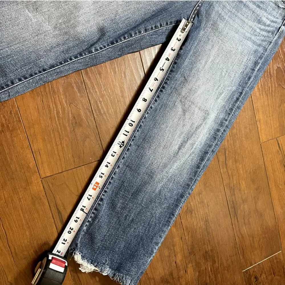 BKE Parker High Rise Crop Jeans Womens 30x28 Raw Hem Straight Denim Buckle - Picture 9 of 9